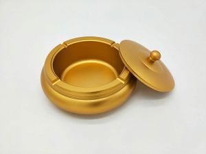 東莞煙灰缸生產(chǎn)，深圳鋁制煙灰缸廠家，廣州煙灰缸禮品定做，佛山煙灰缸廠家，土豪金色煙灰缸批發(fā)，商務(wù)禮品定做